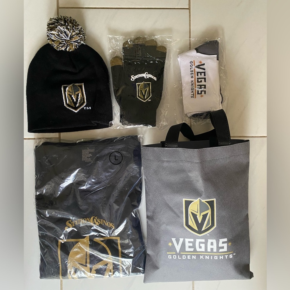 Vegas Golden Knights ~ Station Casinos : Brand New 5pc carrying bag but no tags